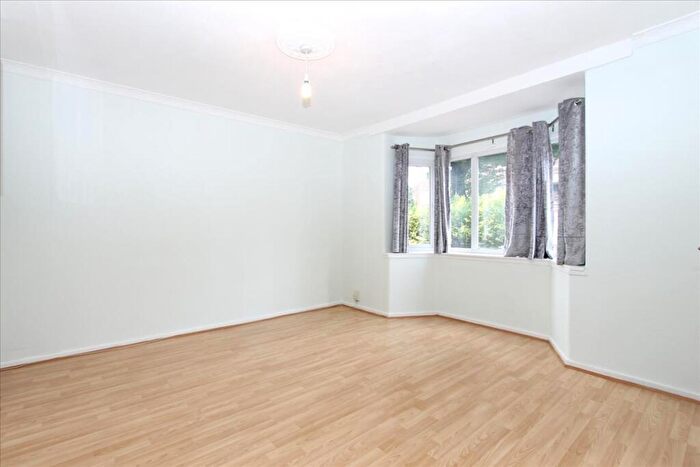3 Bedroom House To Rent In Mottingham Road, London, N9
