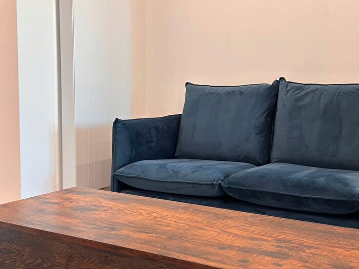1 Bedroom Flat To Rent In Gillender Street, London, E3
