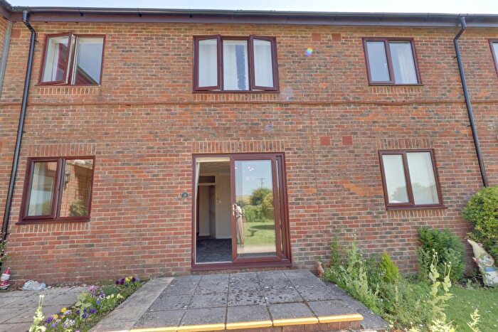 1 Bedroom Retirement Property To Rent In Swallow Court, Clanfield, PO8
