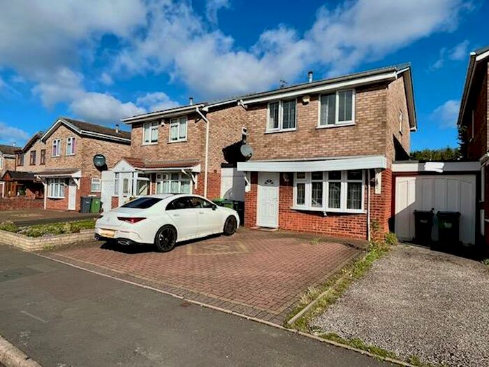 3 Bedroom House To Rent In Temple Way, Tividale, Oldbury, B69