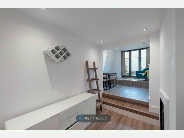 4 Bedroom Flat To Rent In Tooting, London SW17