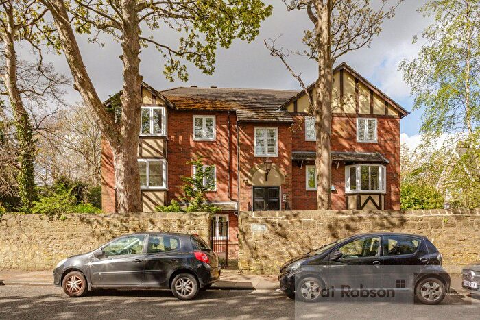 2 Bedroom Flat To Rent In Richmond Lodge, Moor Road South, Gosforth, Newcastle Upon Tyne, NE3