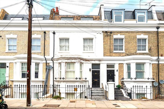 2 Bedroom Flat To Rent In Chesson Road, West Kensington, W14