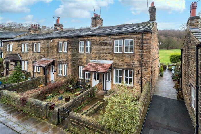 2 Bedroom End Of Terrace House For Sale In Main Street, Esholt, West Yorkshire, BD17