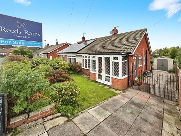2 Bedroom Bungalow For Sale In Brieryhurst Road, Kidsgrove, Stoke-on-Trent, Staffordshire, ST7