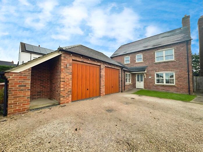 4 Bedroom Detached House For Sale In Woodville Road, Hartshorne, Swadlincote, DE11