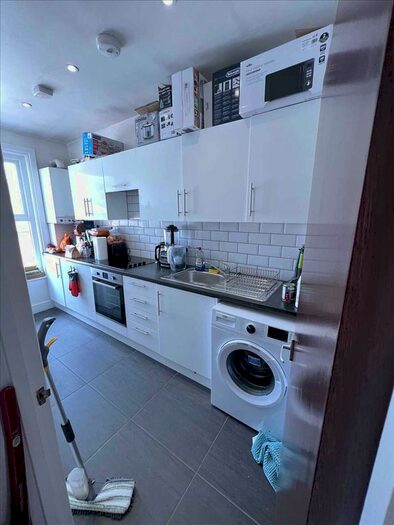 1 Bedroom Flat To Rent In Turnpike Lane, London, London, N8