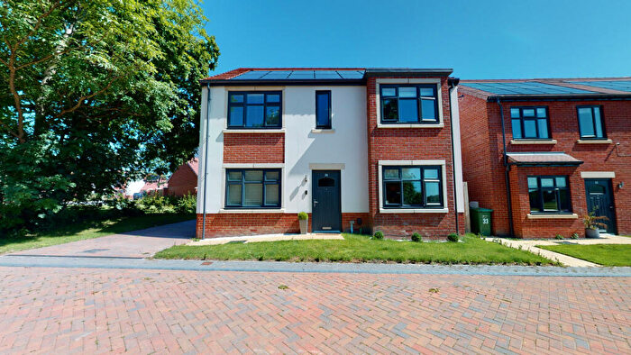 4 Bedroom Detached House For Sale In Parkview Place, West Park, Leeds, West Yorkshire, LS16