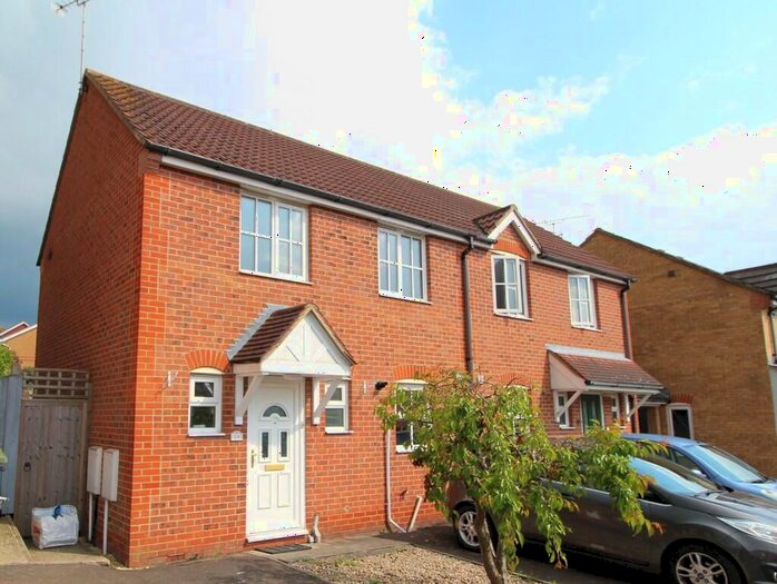 2 Bedroom Semi-Detached House To Rent In Crawford Chase, Wickford, Essex, SS12