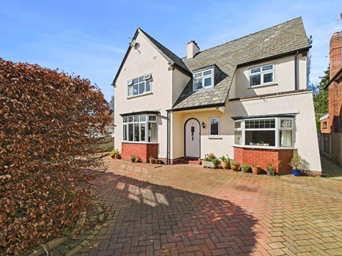 4 Bedroom Detached House For Sale In Bridge Drive, Christleton, CH3