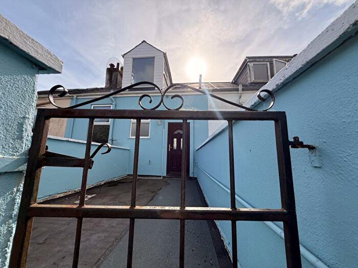 2 Bedroom Apartment For Sale In Masterman Road, Plymouth Unique Maisonette With Stunning Panoramic Views – Stoke, Plymouth, PL2