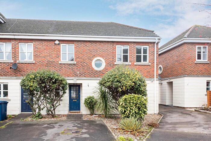 4 Bedroom House To Rent In Don Bosco Close, Oxford, OX4
