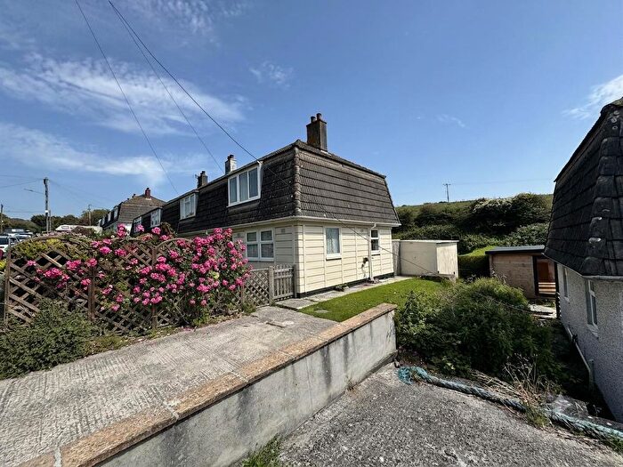 3 Bedroom Property For Sale In Budnic, Perranporth, TR6