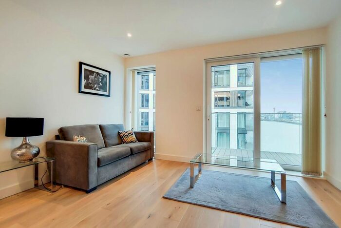 2 Bedroom Flat To Rent In Duke Of Wellington Avenue, Woolwich, London, SE18