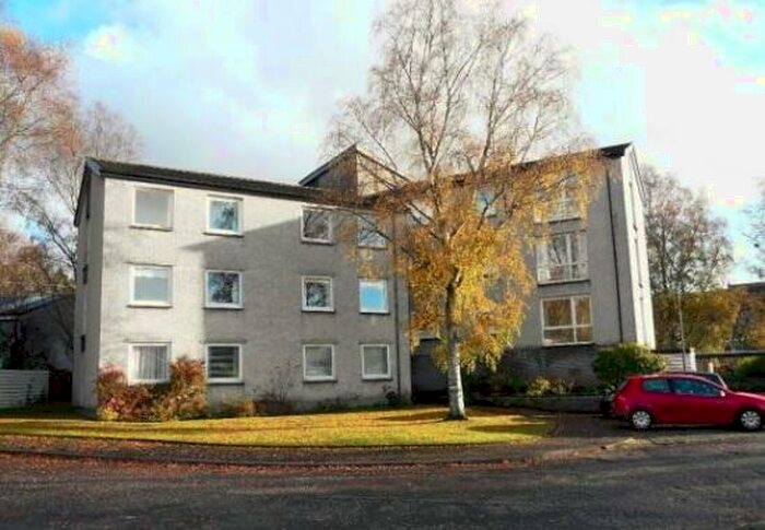3 Bedroom Flat To Rent In Buccleuch Court, Dunblane, Stirling, FK15