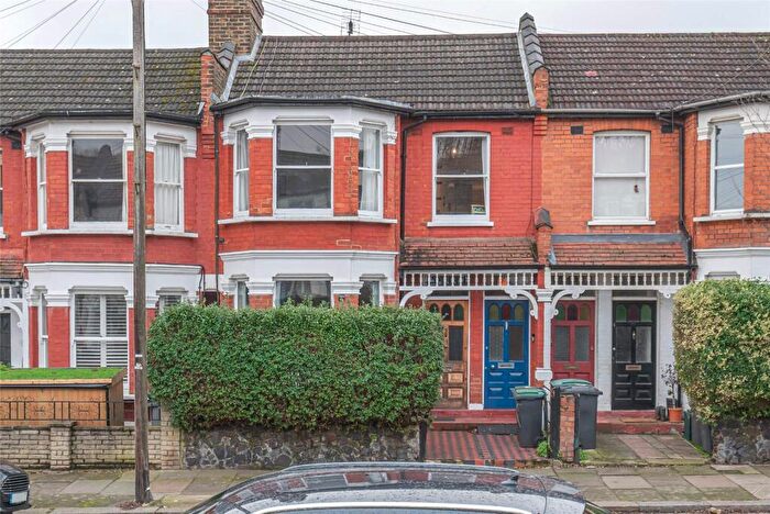 2 Bedroom Terraced House For Sale In North View Road, London, N8