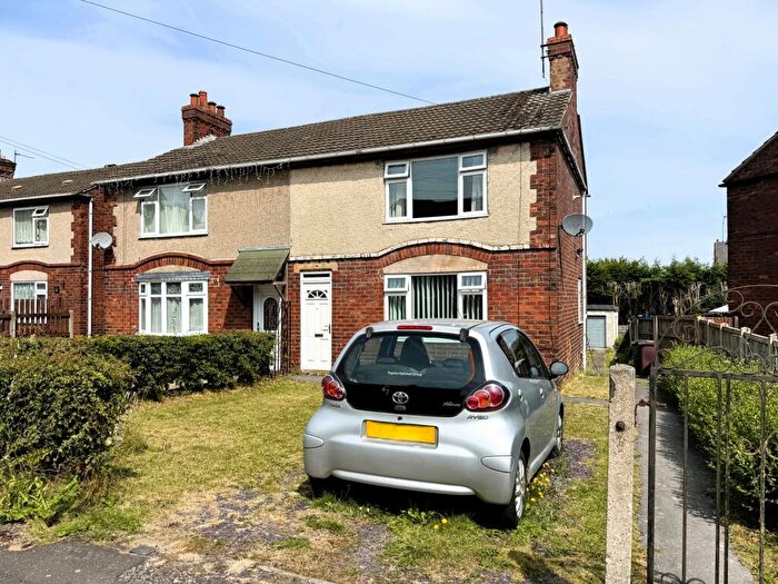 3 Bedroom Semi-Detached House For Sale In Cambridge Street, Blackwell, DE55