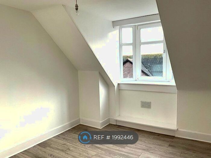 3 Bedroom Flat To Rent In King Street, Peterhead, AB42