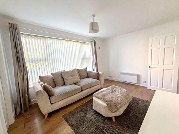 1 Bedroom Flat For Sale In Cheviot Court, Morpeth, NE61
