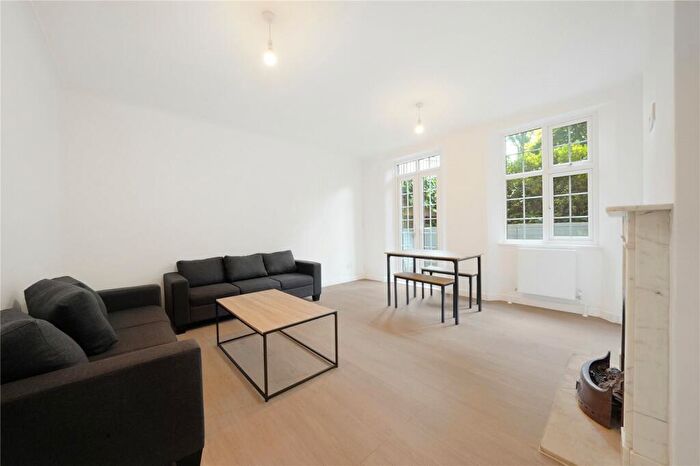 1 Bedroom Flat To Rent In Grove End Road, St Johns Wood, London, NW8