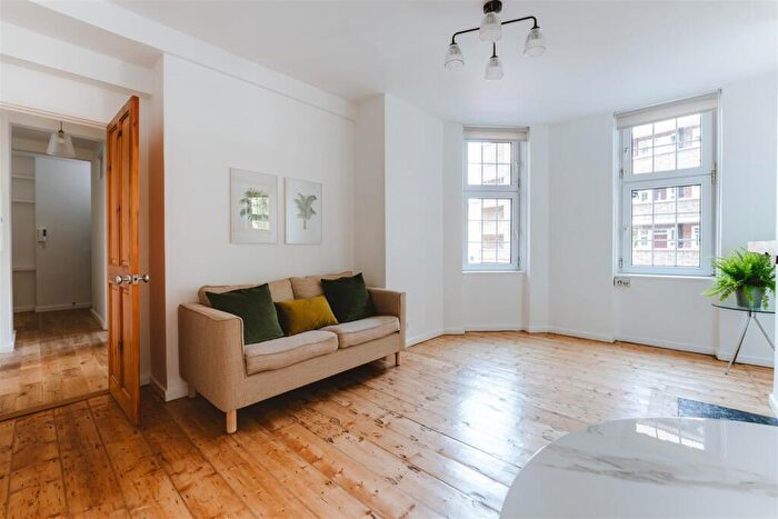 1 Bedroom Flat For Sale In London Fields East Side, Hackney, E8
