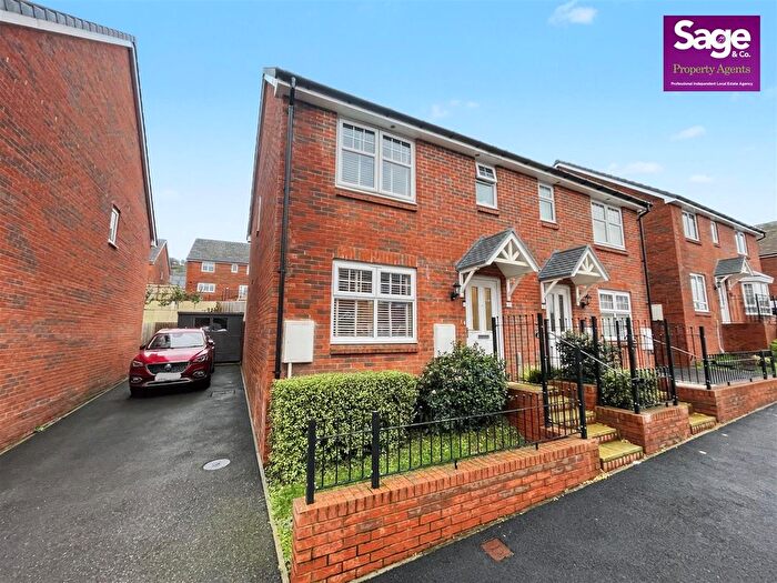 3 Bedroom Semi Detached House For Sale In Heol Lowri, Pontrhydyrun, Cwmbran, NP44