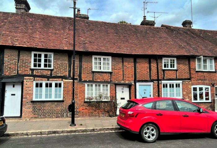 2 Bedroom Terraced House To Rent In High Street, Amersham, HP7