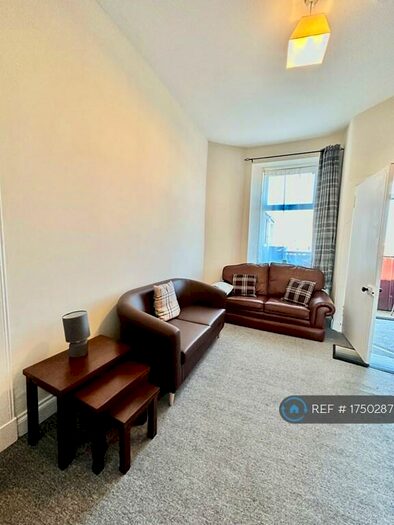 2 Bedroom Flat To Rent In Kirkwood Place, Girvan, KA26