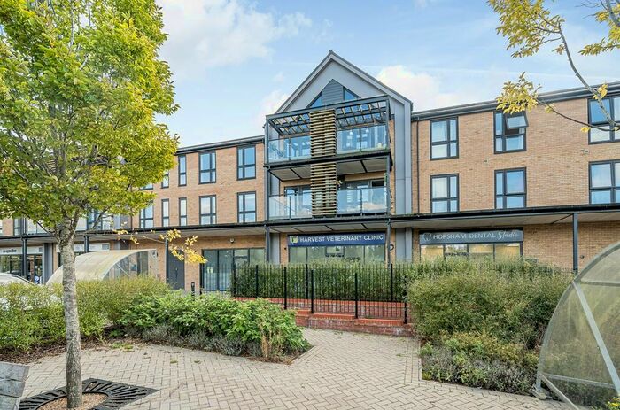 2 Bedroom Flat For Sale In Wickhurst Square, Sargent Way, Broadbridge Heath, RH12