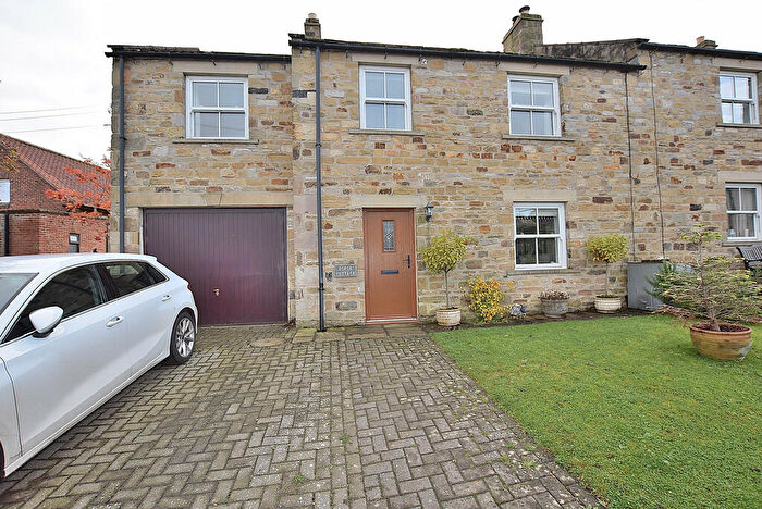 4 Bedroom Semi-Detached House For Sale In Station Road, Newton Le Willows, DL8
