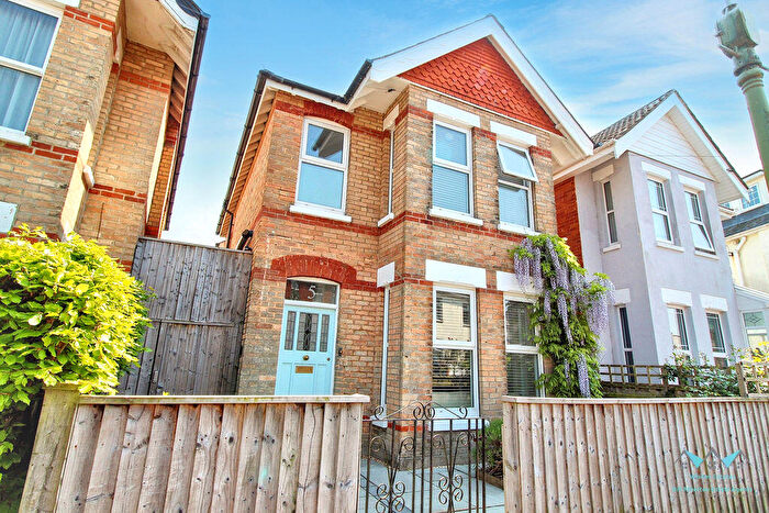 3 Bedroom Character Property For Sale In Ashbourne Road, Southbourne, BH5