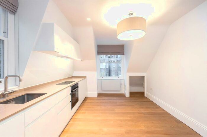 Apartment To Rent In Colosseum Terrace, St. John's Wood, London, NW1