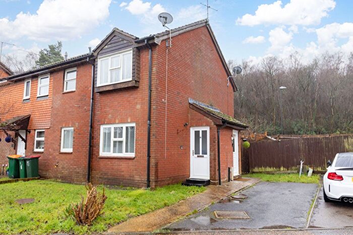 1 Bedroom Terraced House For Sale In Millais Close, Crawley, RH11