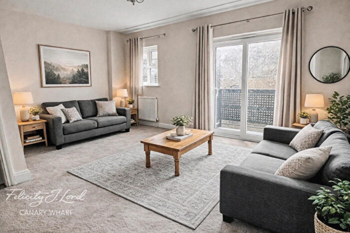 4 Bedroom Apartment To Rent In Severnake Close, London, E14