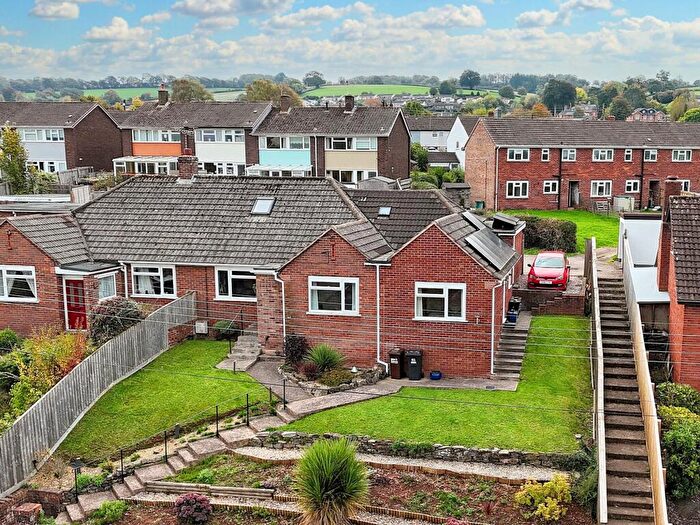 4 Bedroom Semi Detached House For Sale In Branscombe Road, Tiverton, EX16