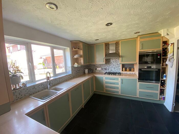 4 Bedroom Detached House For Sale In Manor Bridge Court, Tidworth, SP9