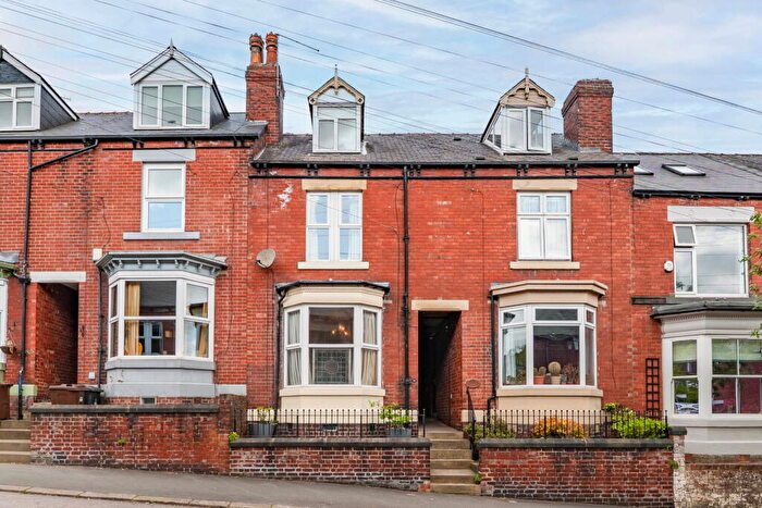 3 Bedroom Terraced House For Sale In Peveril Road, Sheffield, S11