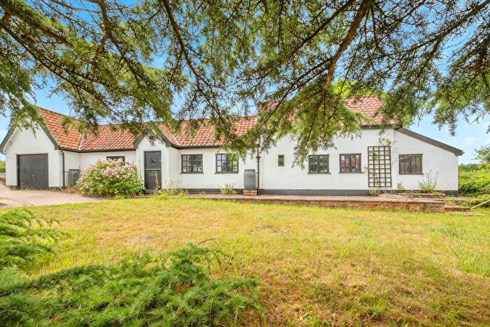 2 Bedroom Cottage For Sale In Dereham Road, North Elmham, Dereham, NR20