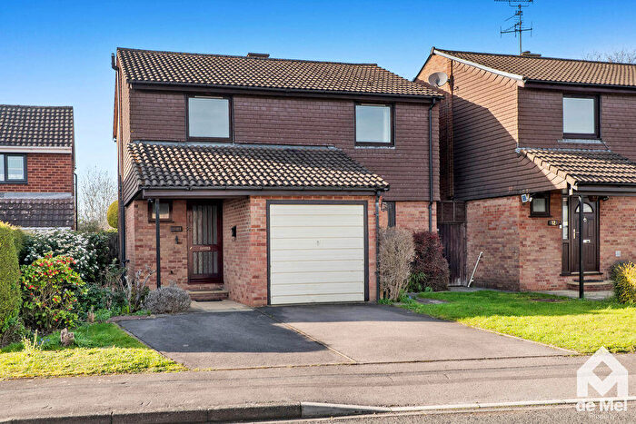 4 Bedroom Detached House For Sale In Boulton Road, Cheltenham, Gloucestershire, GL50