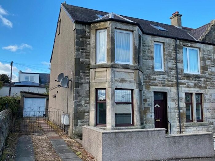 3 Bedroom Maisonette To Rent In Bowling Green Street, Cowdenbeath, KY4