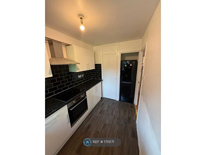 1 Bedroom Flat To Rent In Waverley Road, London, E17