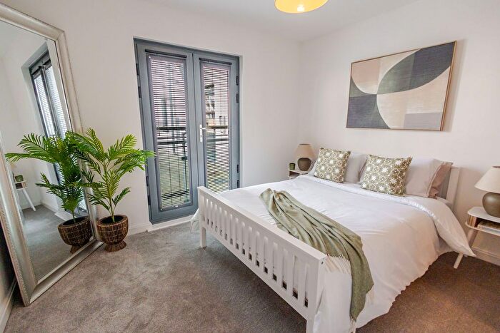 2 Bedroom Flat For Sale In Maritime Quarter, SA1