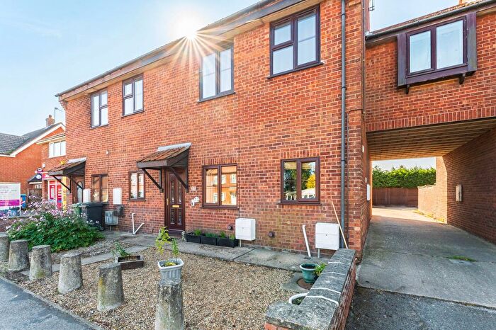 2 Bedroom Flat For Sale In Chapel Street, Shipdham, IP25
