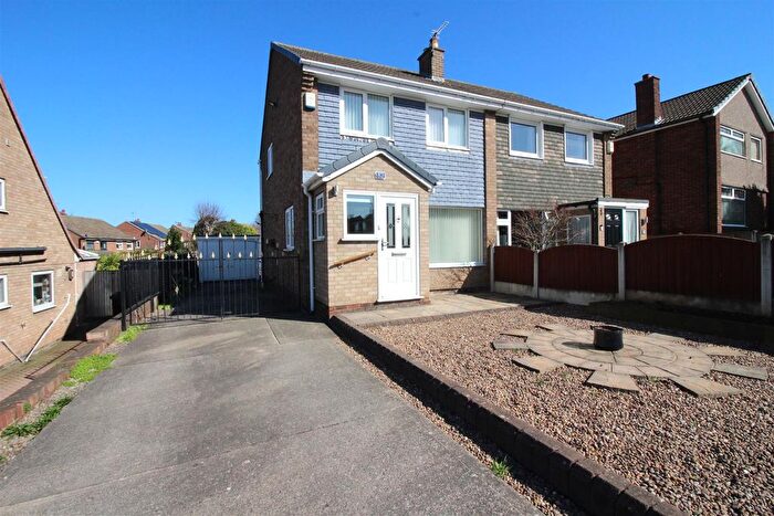 3 Bedroom Semi Detached House For Sale In Acaster Drive, Garforth, Leeds, LS25
