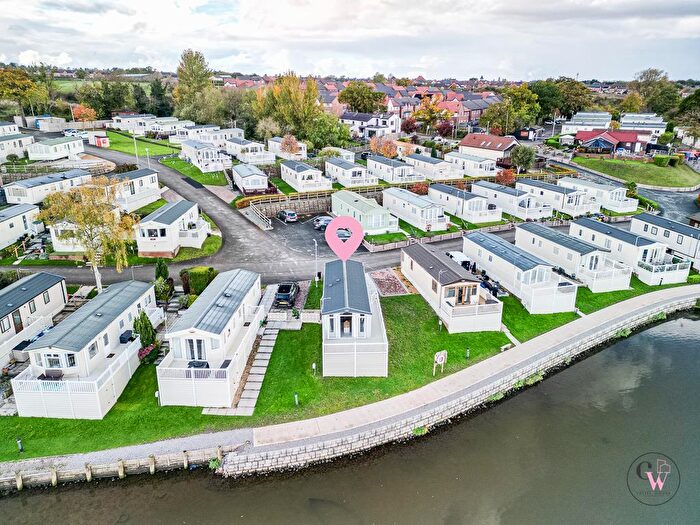 2 Bedroom Park Home For Sale In Lakeside Caravan Park, Stocks Hill, Winsford, CW7