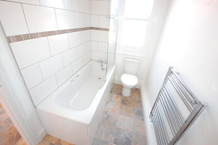 1 Bedroom Apartment To Rent In Market Place, Burton Upon Trent, DE14