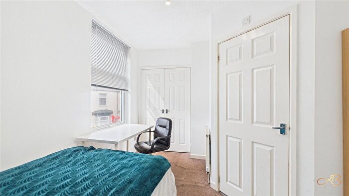 1 Bedroom Detached House To Rent In Gresham Road - Room, Middlesbrough, North Yorkshire, TS1