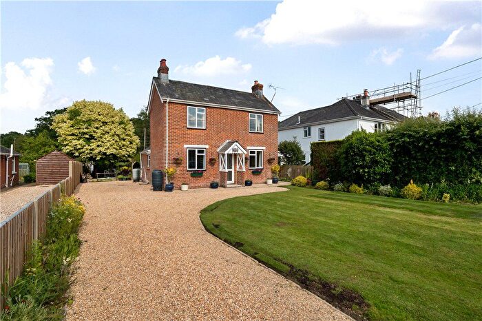 3 Bedroom Detached House For Sale In Pollards Moor Road, Copythorne, Southampton, Hampshire, SO40