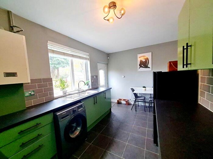 2 Bedroom End Of Terrace House For Sale In Moss Lane, Whitefield, M45