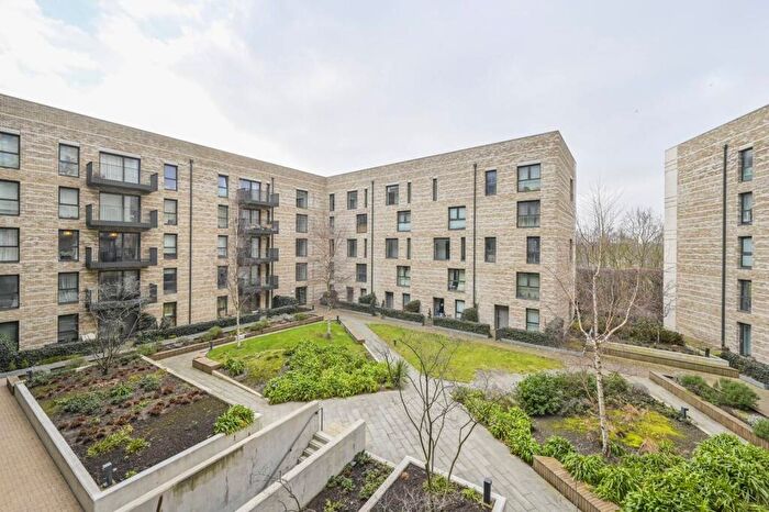1 Bedroom Flat For Sale In Kingfisher Heights, , Royal Docks, London, E16